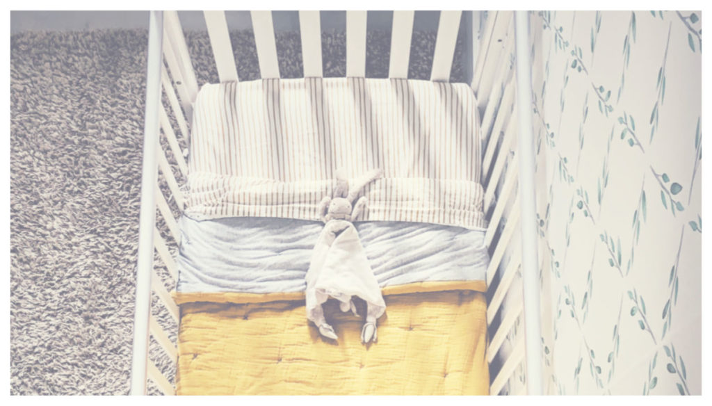 probando-los-colchones-emma-kids, mar Vidal, la casa de mar orden y deco, lcdm, colchones, colchon, nursery, habitación infantil, habitación de bebe, bebe, maternidad